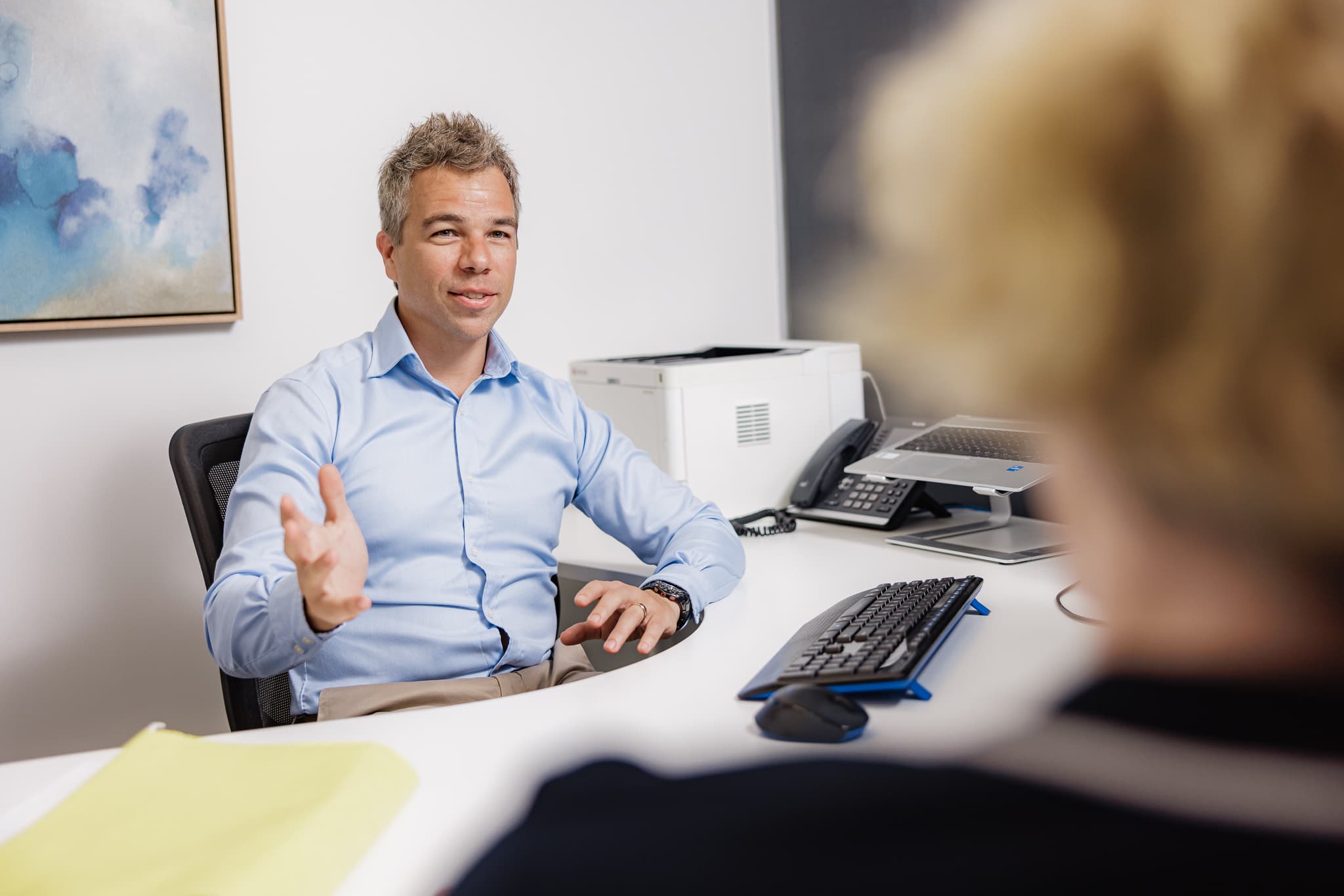 EEA Advisory adviser explaining superannuation options to a Brisbane client